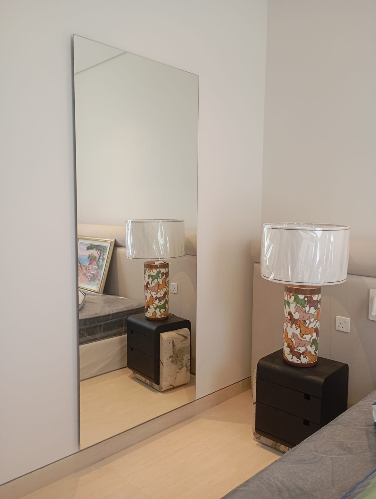 Mirror05